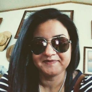 Meet your Posher, Luz